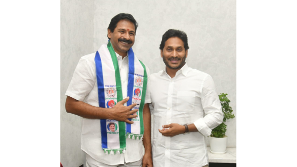 Kapu leader Vangaveeti Narendra joined in YSRCP