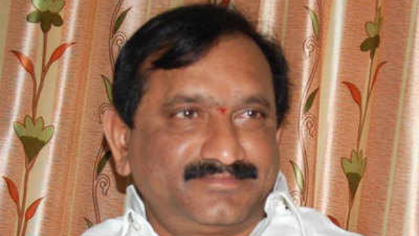 KE Prabhakar Joining in YSRCP