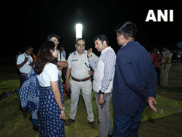 1 died and 7 others went missing after the boat capsized in Mahanadi river in Odisha