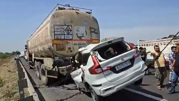 10 in car including 5-year-old killed as it rams into tanker on Gujarat expressway