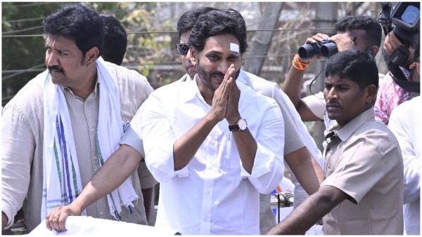 ys jagan s stone attack case took another turn as vaddera community fire on youth arrest