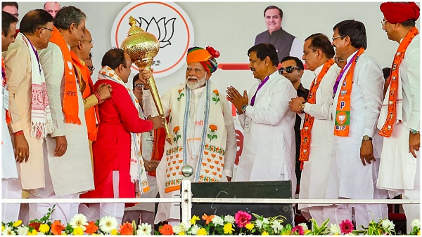 PM Modi Claims Listening to Hanuman Chalisa a Crime Under Congress Rule PM Modi Claims Listening to Hanuman Chalisa a Crime Under Congress Rule