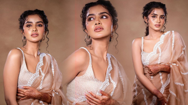 Anupama Parameswaran sizzling beauty show