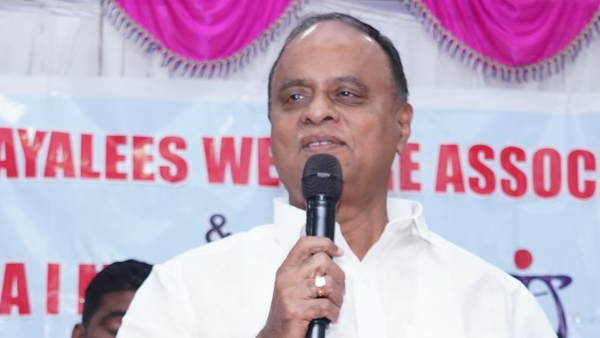 vemireddy prabhakar reddy family clarified on shifing to ysrcp again