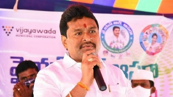 Ex minister Vellamapalli Srinivas hits out at Chandrababu Naidu Ex minister Vellamapalli Srinivas hits out at Chandrababu Naidu