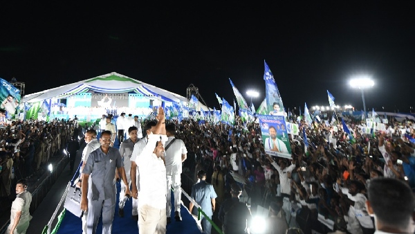 ys jagan alerts people over tdp-bj-jsp trio says vote for them nothing but rejecting welfare
