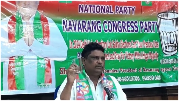 Shock for Pawan Kalyan Complaint to the CEC as jaansena leaders threatened with a gun