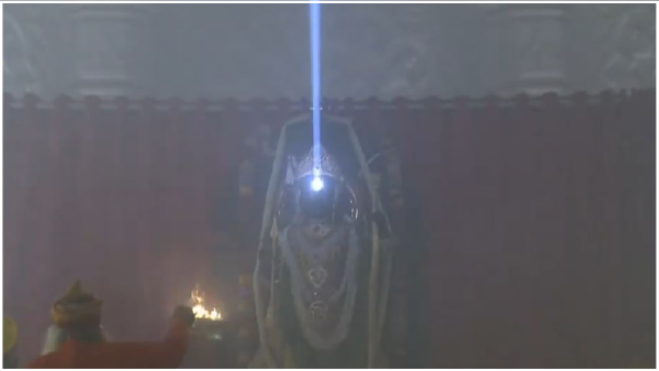 Ram Navami 2024 Surya Tilak illuminates Ram Lalla s forehead at the Ayodhya Ram Mandir