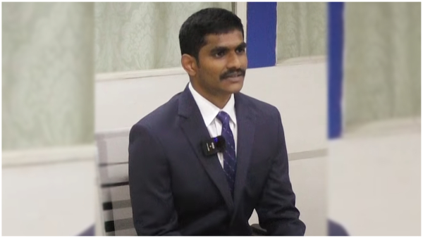 andhra police constable cracks UPSC civils exam who insulted by inspector in past andhra police constable cracks UPSC civils exam who insulted by inspector in past