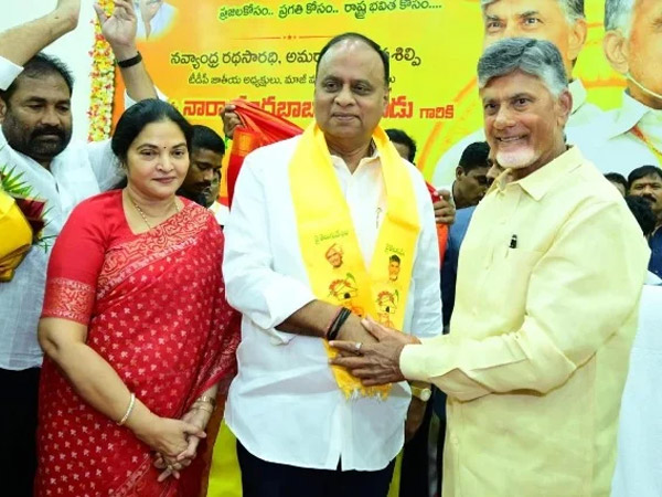 Chandra babu implements one ticket for one family exempted one leader in the party