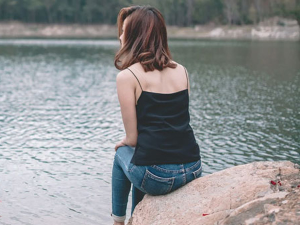 A young man kidnapped a lady teacher who went to school in Dharawadain Karnataka