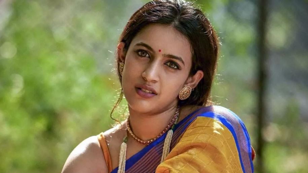 Niharika date with her father nagababu