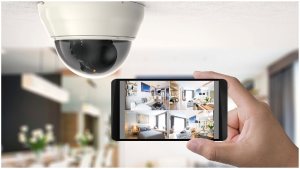 Accused who threatened with knives and took ice cream boxes in Kuppam town