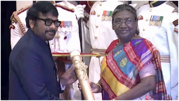 Megastar Chiranjeevi was awarded Padma Vibhushan by President Draudi Murmu Megastar Chiranjeevi was awarded Padma Vibhushan by President Draudi Murmu