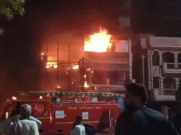 Massive fire broke out in a Hospital in Delhi 6 newborn babies has died
