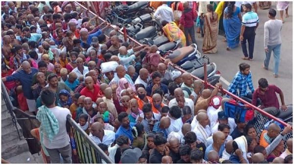 TTD Tirumala devotees rush all compartments full 24 hours for sarva darshan