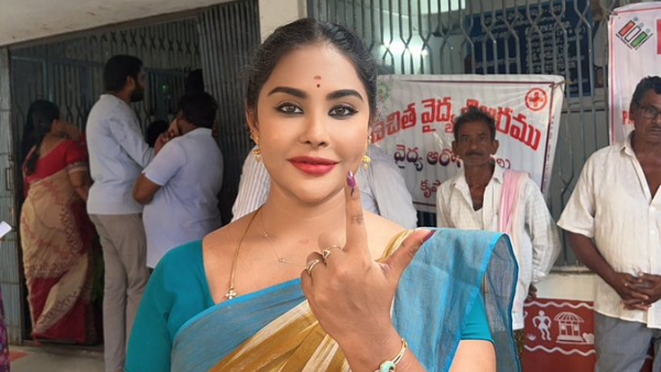 Actress sri reddy cast her vote