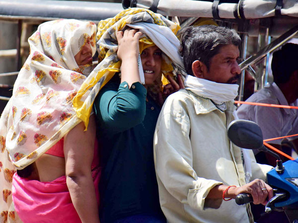 Red alert in Telangana Temperature Will Rise