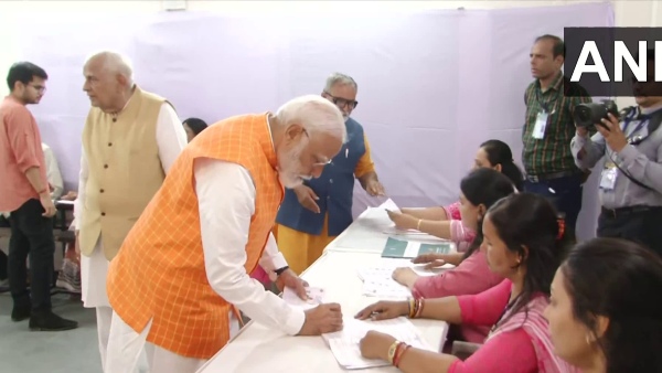 Lok Sabha elections 2024 PM Modi and Amit Shah casts vote at Ahmedabad Lok Sabha elections 2024 PM Modi and Amit Shah casts vote at Ahmedabad