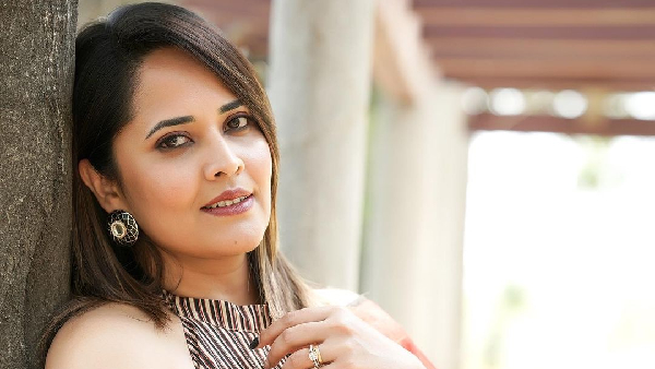 actress anasuya suffering from severe illness