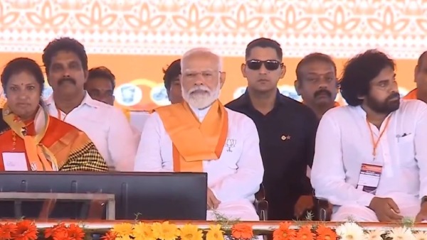 Senior BJP senior leader Somu Veerraju criticized Chandrababu Naidu in presence of PM Modi