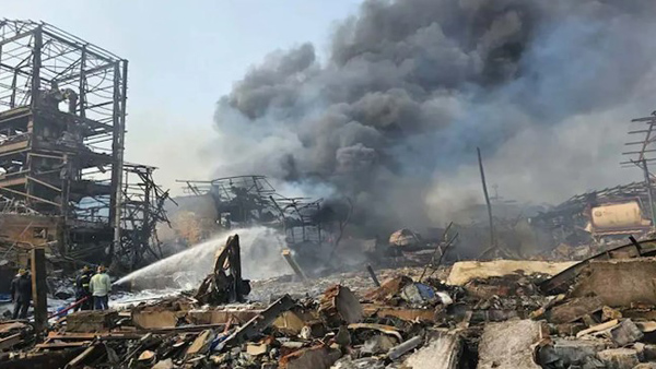 Huge Explosion at Chemical Factory In Thane 8 Killed 60 Injured Huge Explosion at Chemical Factory In Thane 8 Killed 60 Injured
