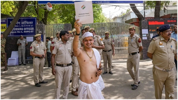 Delhi Wearing jewelry transgender nomination It s for them