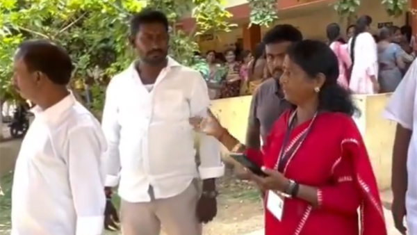 Voters shock to Vanga geetha in pithapuram asked her to vote for pawan kalyan glass symbol
