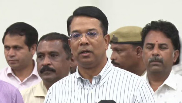 CEO Vikas Raj press meet On Telangana Lok sabha Polls