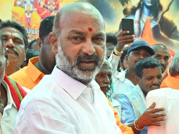 Union Minister Bandi Sanjay responded on Medak Riots Union Minister Bandi Sanjay responded on Medak Riots