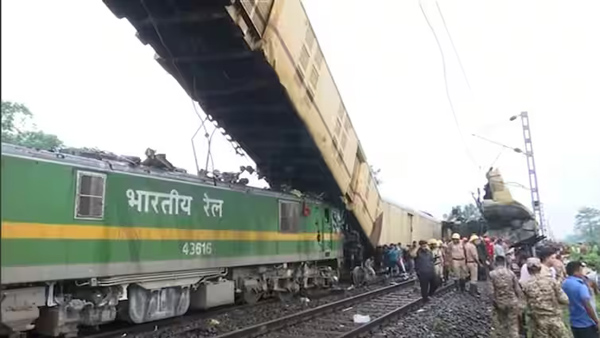 Kanchenjunga express collide with good train 5 have died and several injured