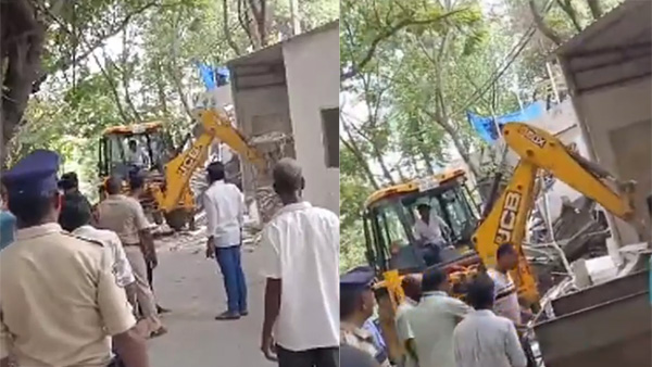 GHMC Officials Demolished unauthorised constructions in the YS Jagan s Lotus pond