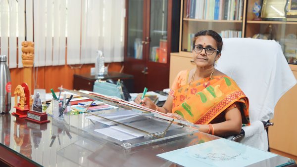Kuppam Dravida University Vice Chancellor Madhujyoti resigned from her post