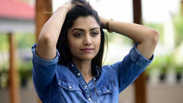 mamatha mohan das shocking comments on rajinikanth