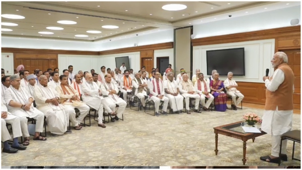 Create a 100-Day plan Narendra Modi high tea to NDA leaders at his residence
