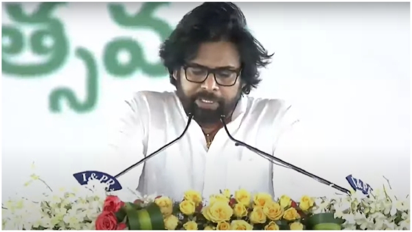 Pawan kalyan swearing-in as ap minister chiranjeevi overwhelmed an incredible moment on stage Pawan kalyan swearing-in as ap minister chiranjeevi overwhelmed an incredible moment on stage