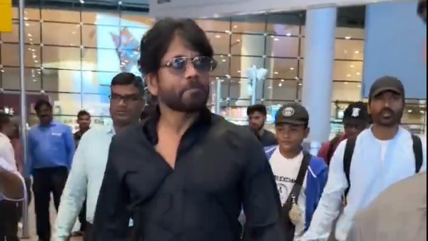 Nagarjuna apologized to the bodyguard who pushed the old fan Nagarjuna apologized to the bodyguard who pushed the old fan