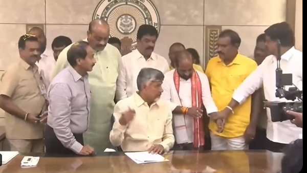 Chandrababu mark as CM on first day The first signature on Mega DSC second sign on repeal of land titling act