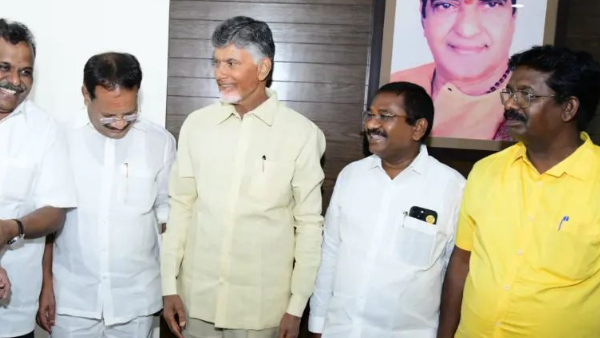 ap ministers clarified on volunteers system pensions door delivery after Chandrababu 5 signatures