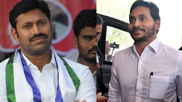 Pulivendula YCP councilors are protesting to pay pending bills of contract works