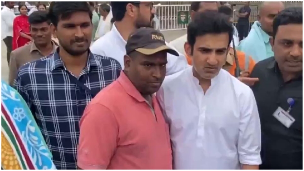 Former cricketer Gautam Gambhir visits Tirumala and offered prayers to Lord Venkateswara
