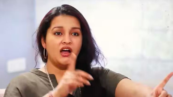 renu desai fires on netizen