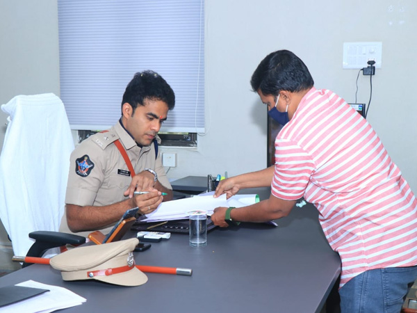 Chandrababu sent the former SP of Chittoor to the DGP s office without giving him a posting