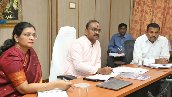 TTD EO Shyamala Rao reviewed the rooms availability in Tirumala