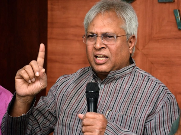 undavalli arun kumar comments on AP Exit polls 2024 says no use with whoever wins