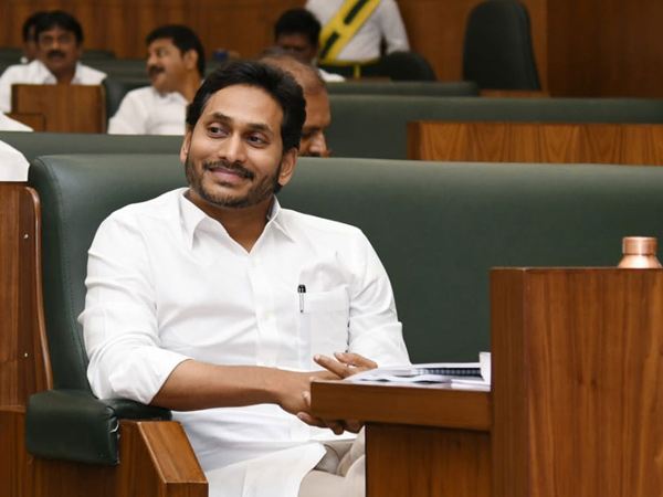 YS Jagan Decision over Attend for Assembly session leads to big discussion in Political circles