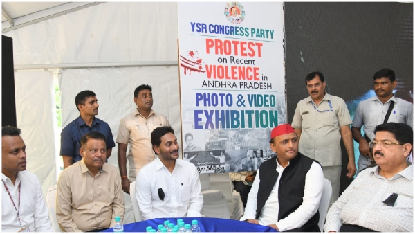 SP chief Akhilesh Yadav extends support to ys jagan s deeksha in delhi against Chandrababu regime SP chief Akhilesh Yadav extends support to ys jagan s deeksha in delhi against Chandrababu regime