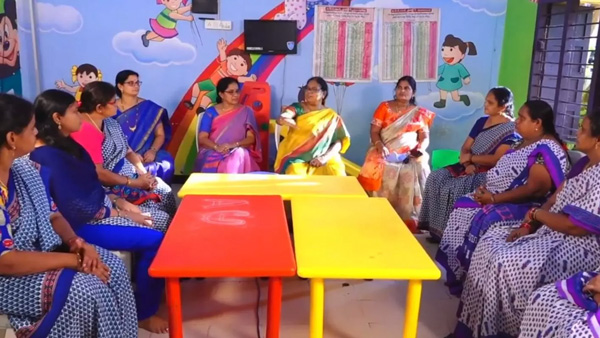 Revanth govt good news to anganwadi workers minister seethakka key announcement