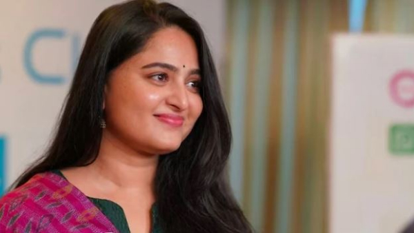 heroine Anushka shetty ready to married with business man
