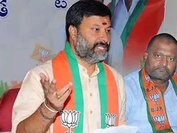 Bhanuprakash Reddy says that he will tell the government to investigate the irregularities of TTD Bhanuprakash Reddy says that he will tell the government to investigate the irregularities of TTD